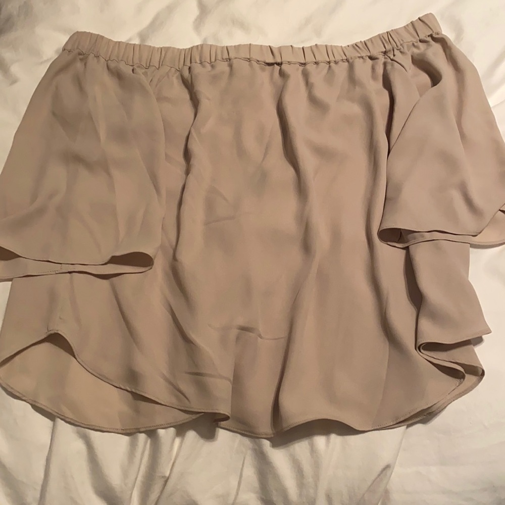 Small DL off the shoulder blouse